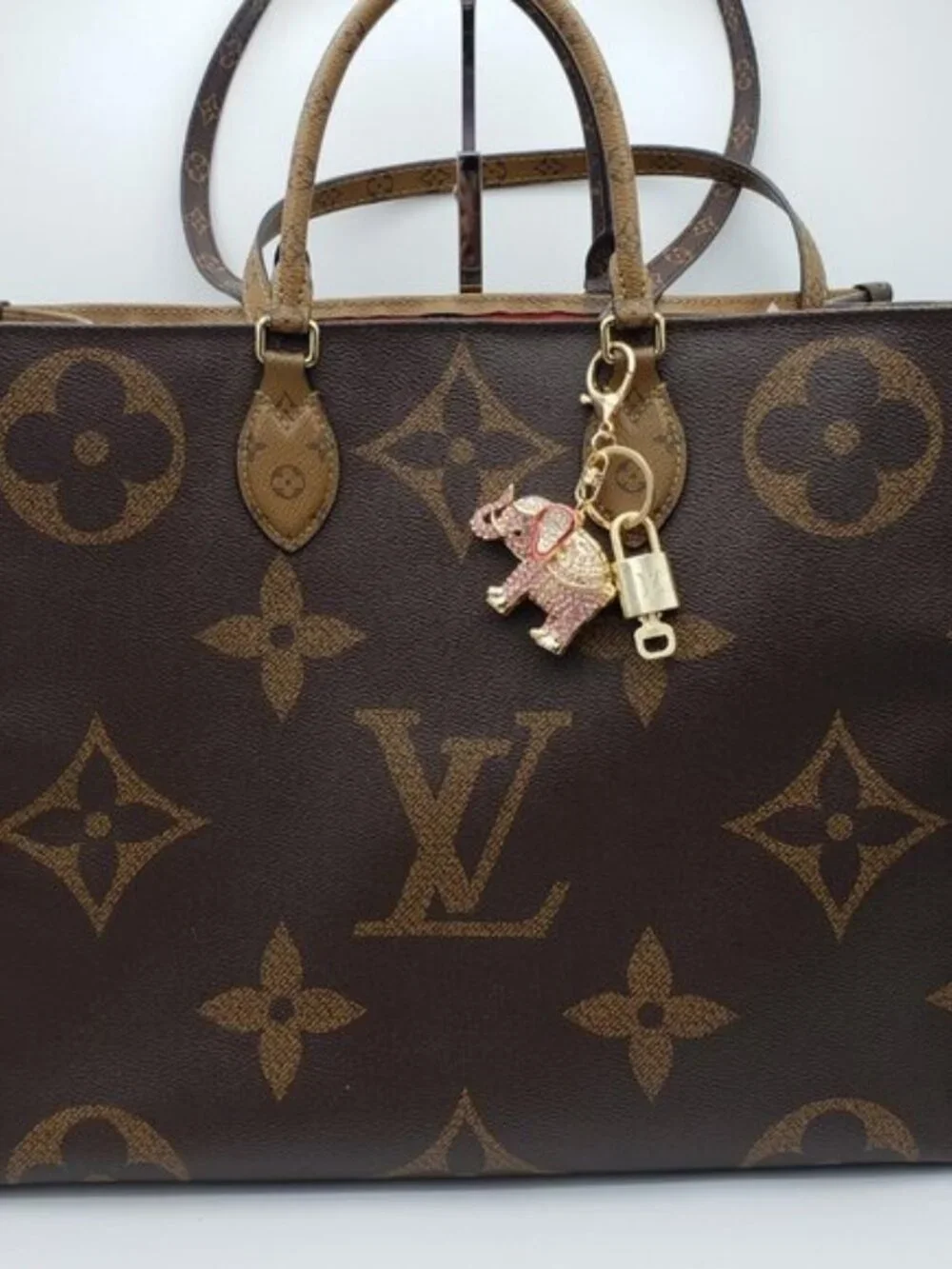 LV Gold Padlock & Key 🔒 Authentic Louis Vuitton Bag Unbranded Elephant Charm